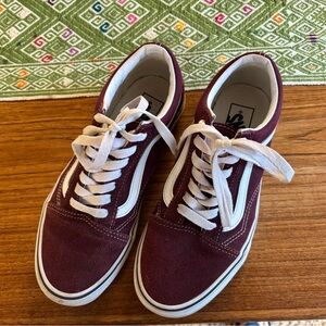 Vans Old Skool Sneakers in Burgundy and White